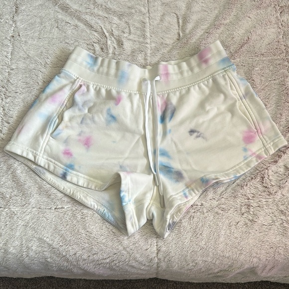 lululemon athletica Pants - Lululemon Limited Edition Inner Glow High-Rise Short 3"
